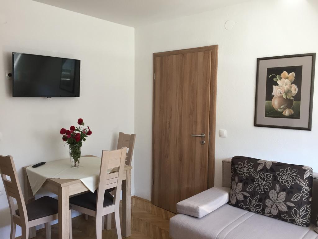 Apartmaji In Sobe Tina Kranjska Gora Εξωτερικό φωτογραφία