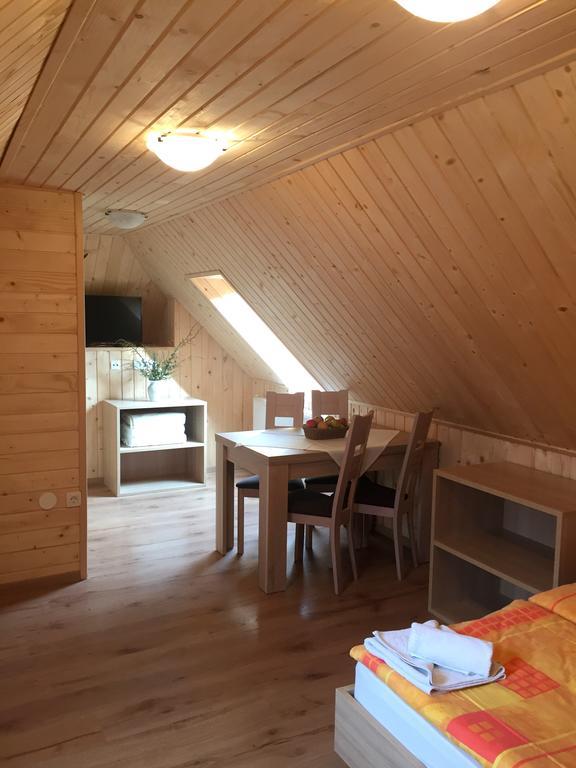 Apartmaji In Sobe Tina Kranjska Gora Εξωτερικό φωτογραφία