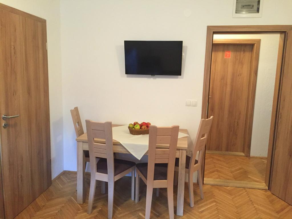 Apartmaji In Sobe Tina Kranjska Gora Εξωτερικό φωτογραφία