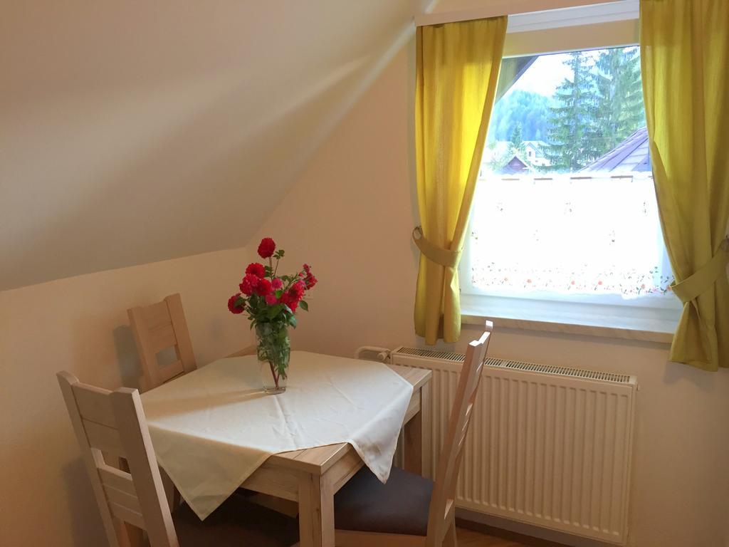 Apartmaji In Sobe Tina Kranjska Gora Εξωτερικό φωτογραφία