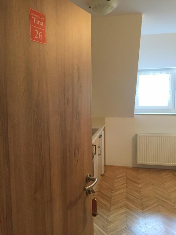 Apartmaji In Sobe Tina Kranjska Gora Εξωτερικό φωτογραφία