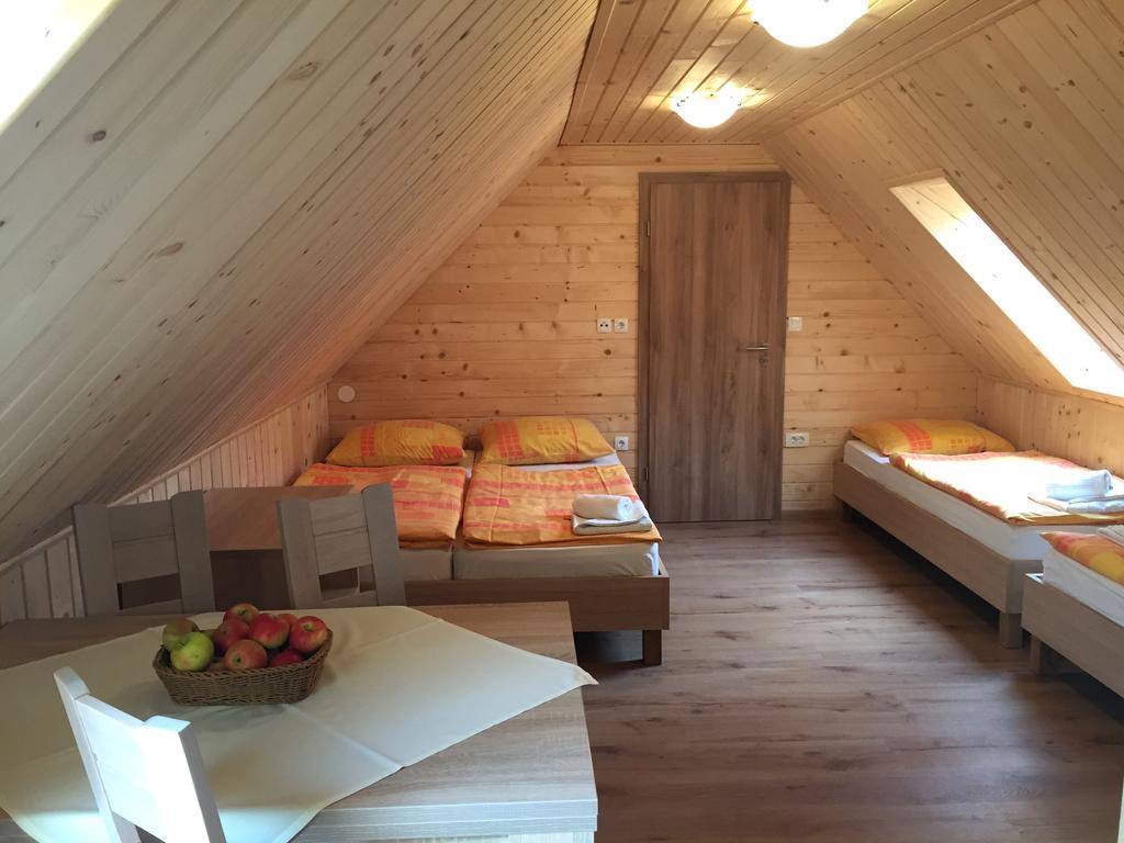 Apartmaji In Sobe Tina Kranjska Gora Εξωτερικό φωτογραφία